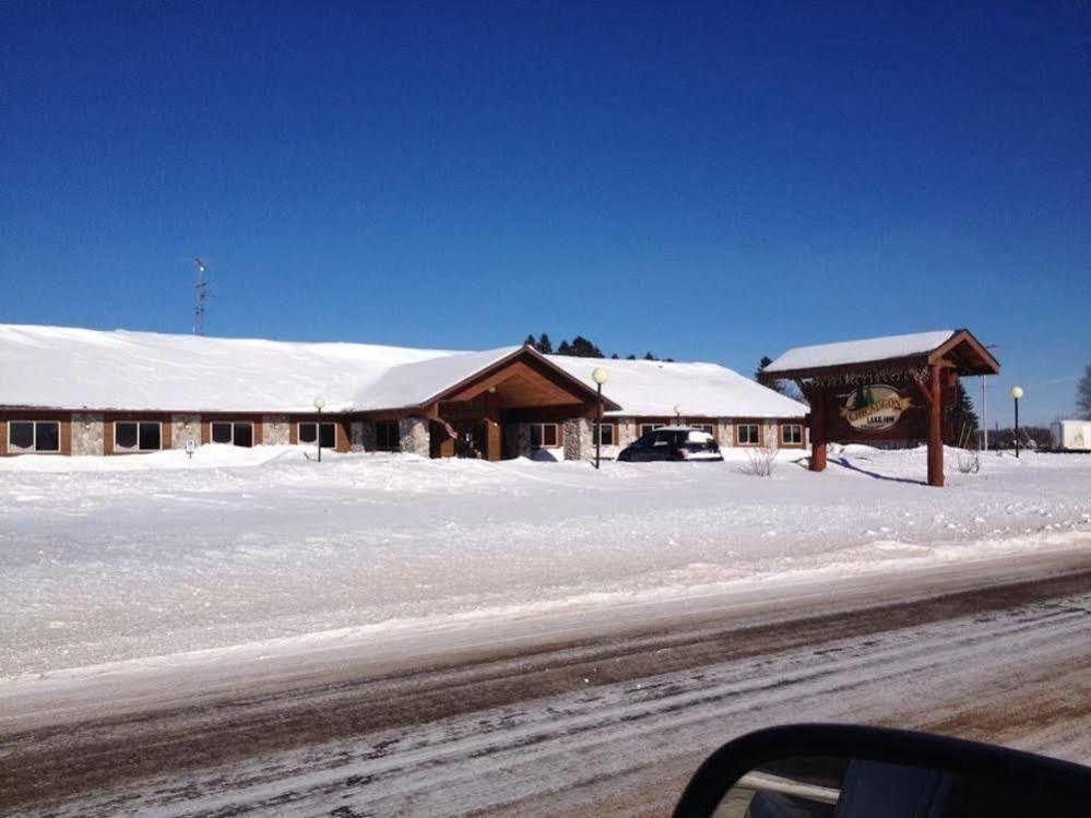 Chicaugon Lake Inn Gaastra Eksteriør bilde