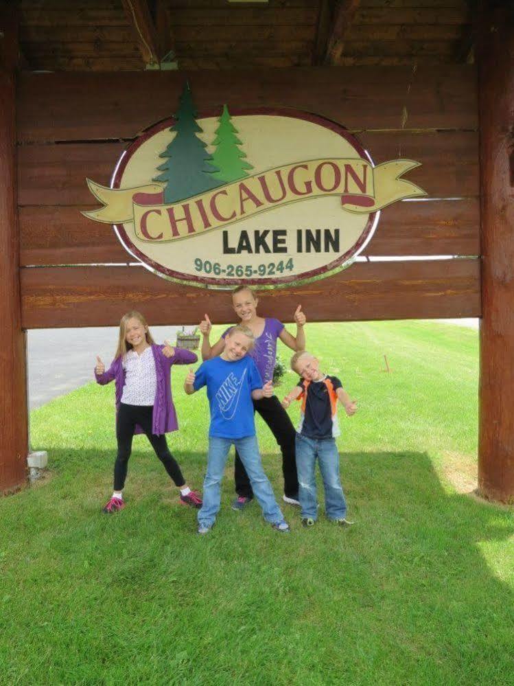 Chicaugon Lake Inn Gaastra Eksteriør bilde